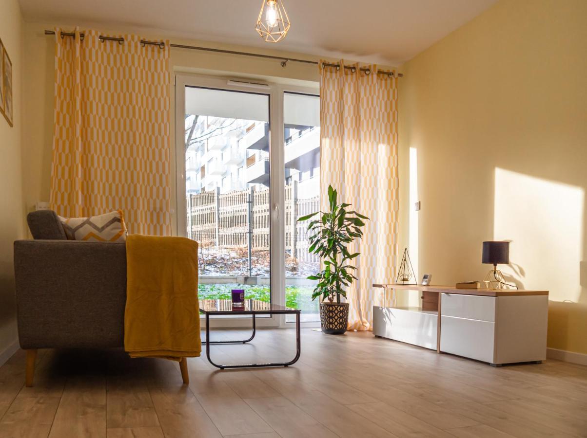 Przytulny Apartament Z Ogrodkiem Краков Экстерьер фото